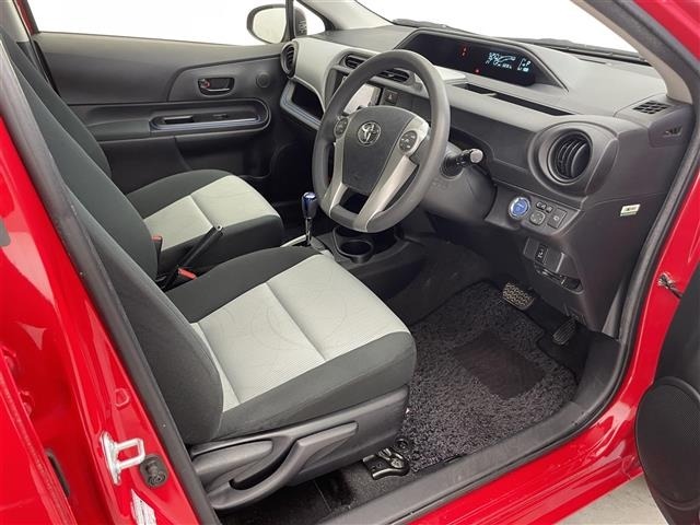 Toyota AQUA 2014 7425500-12