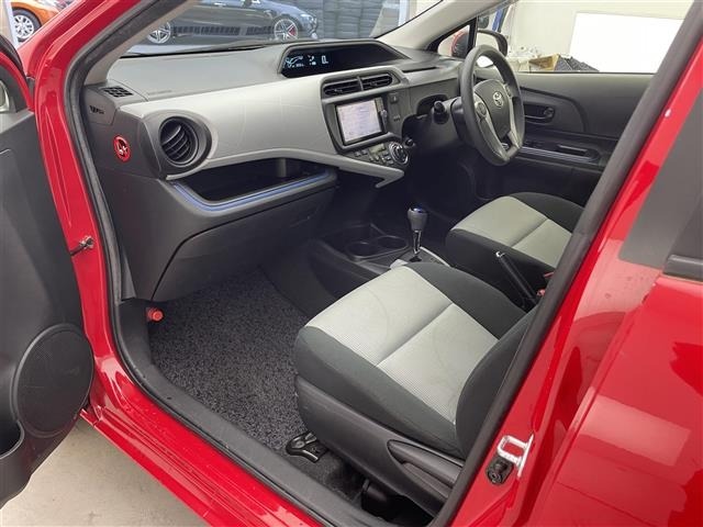 Toyota AQUA 2014 7425500-22