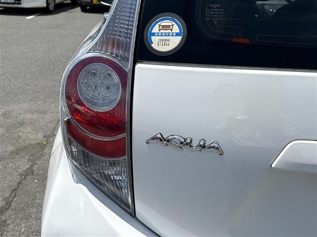 Toyota AQUA 2015 7425508-11