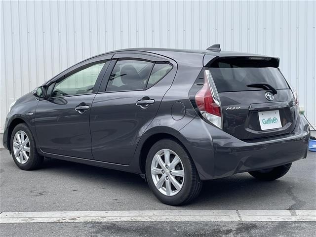 Toyota AQUA 2015 7425509-13