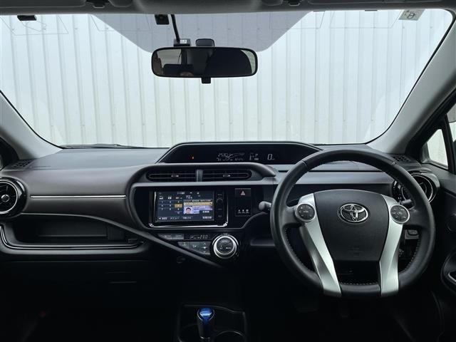 Toyota AQUA 2015 7425509-14