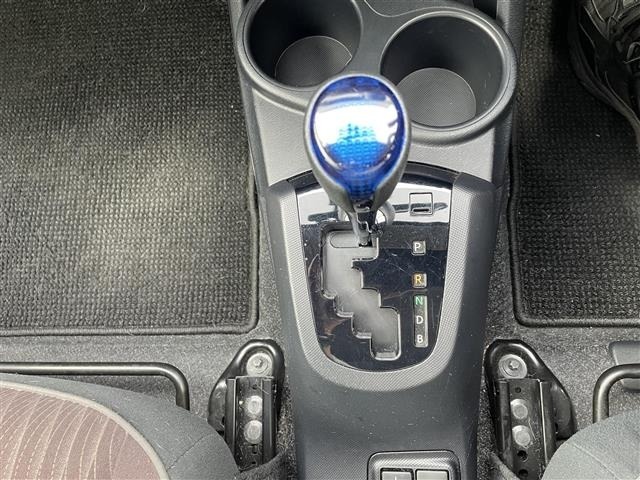 Toyota AQUA 2015 7425509-22