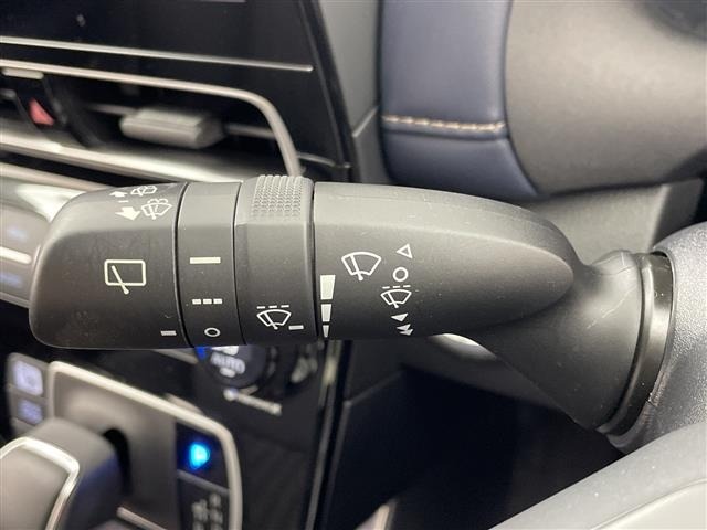 Toyota AQUA 2022 7425551-3