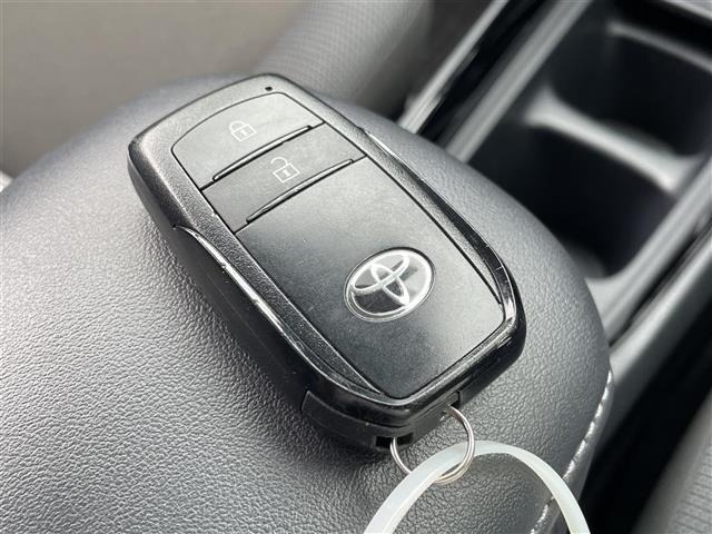 Toyota AQUA 2024 7425586-12