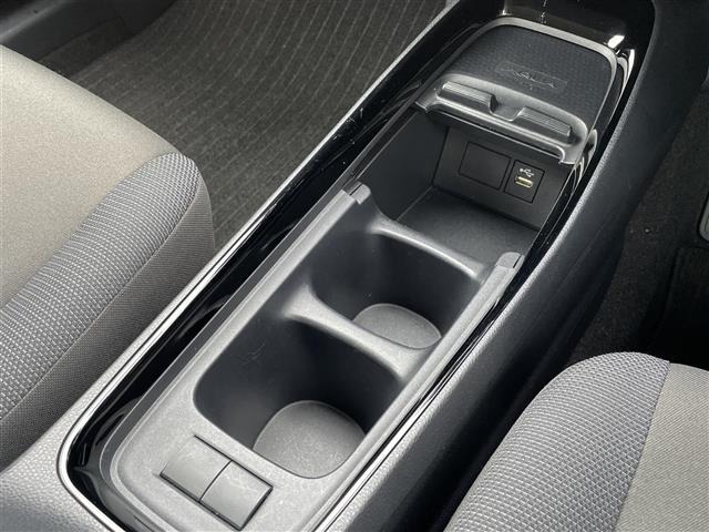 Toyota AQUA 2024 7425586-5