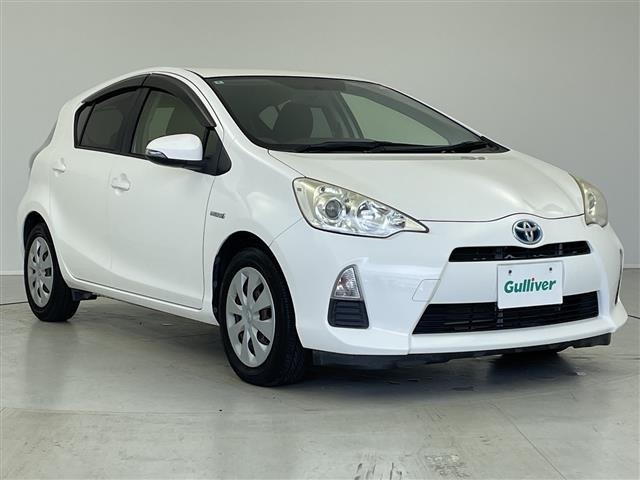 Toyota AQUA 2012 7425640-0