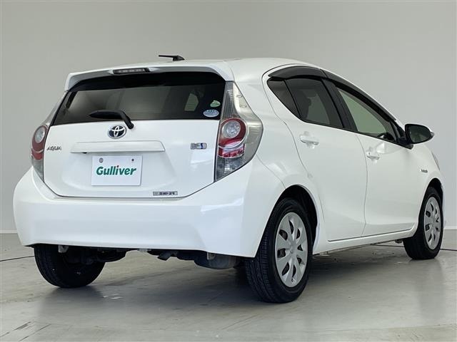 Toyota AQUA 2012 7425640-14