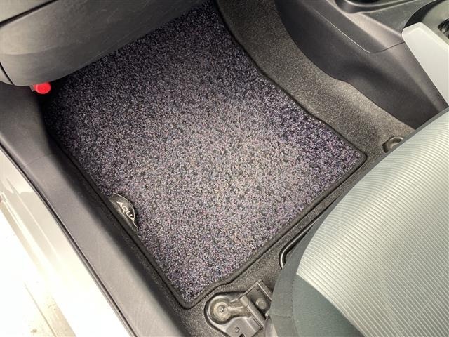 Toyota AQUA 2012 7425640-8