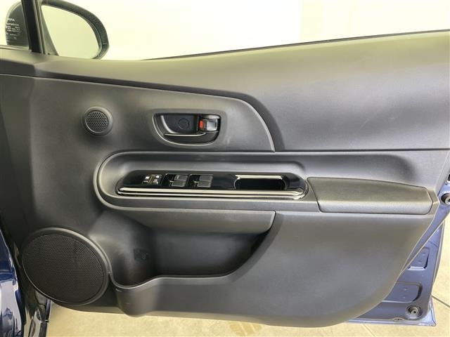 Toyota AQUA 2016 7425647-6
