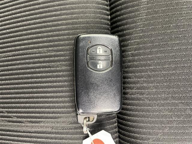 Toyota AQUA 2016 7425647-9