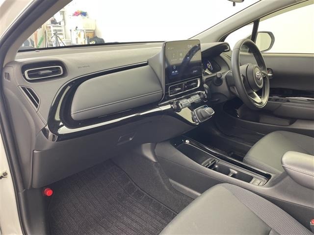 Toyota AQUA 2021 7425648-9