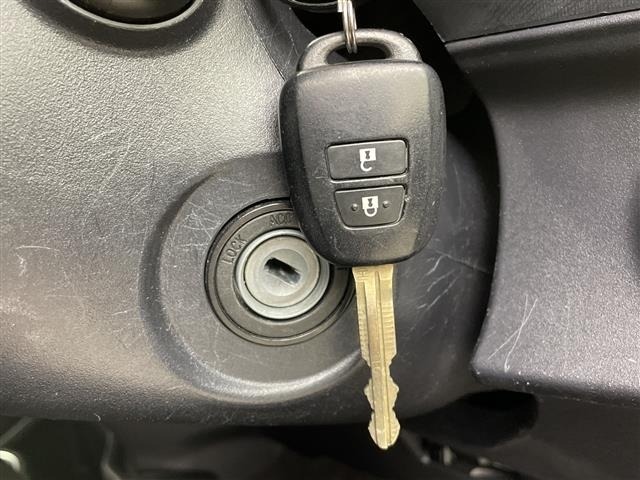 Toyota AQUA 2019 7425652-3