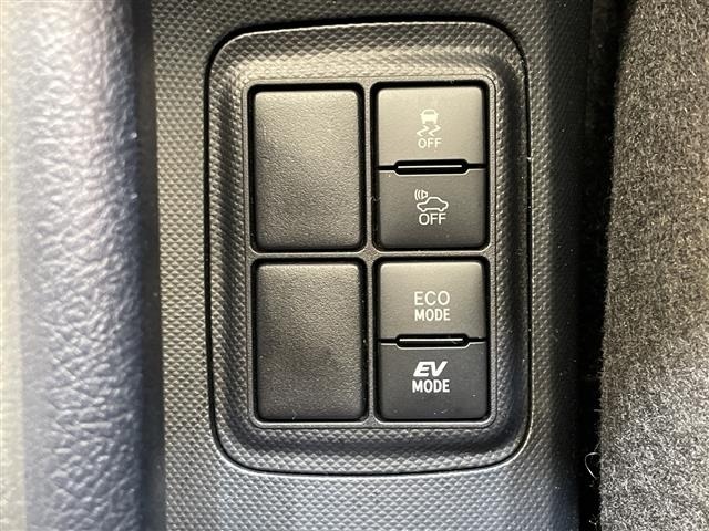 Toyota AQUA 2017 7425657-1
