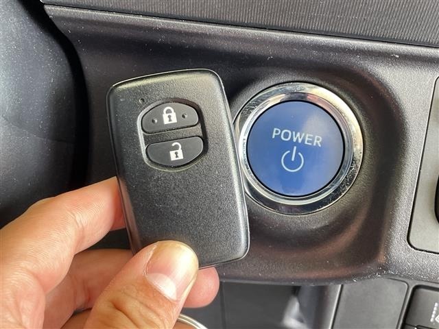 Toyota AQUA 2017 7425657-10