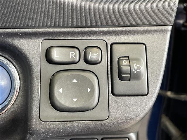 Toyota AQUA 2017 7425657-5