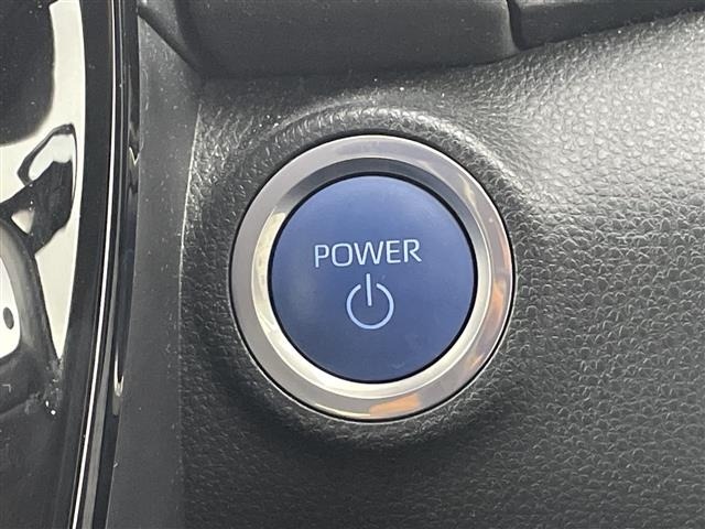 Toyota AQUA 2023 7425665-17