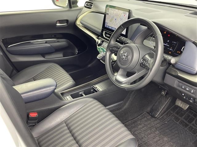 Toyota AQUA 2022 7425666-6