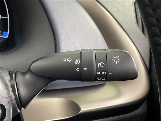 Toyota AQUA 2022 7425666-8