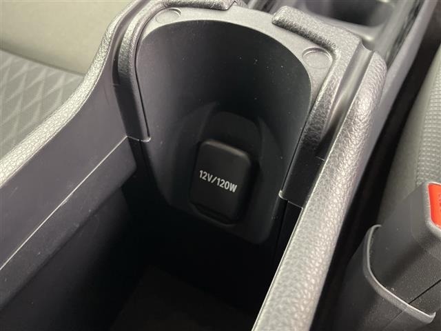 Toyota AQUA 2024 7425673-3