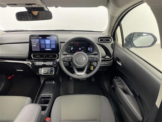 Toyota AQUA 2024 7425673-7