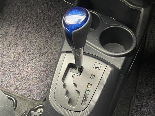 Toyota AQUA 2016 7425674-11