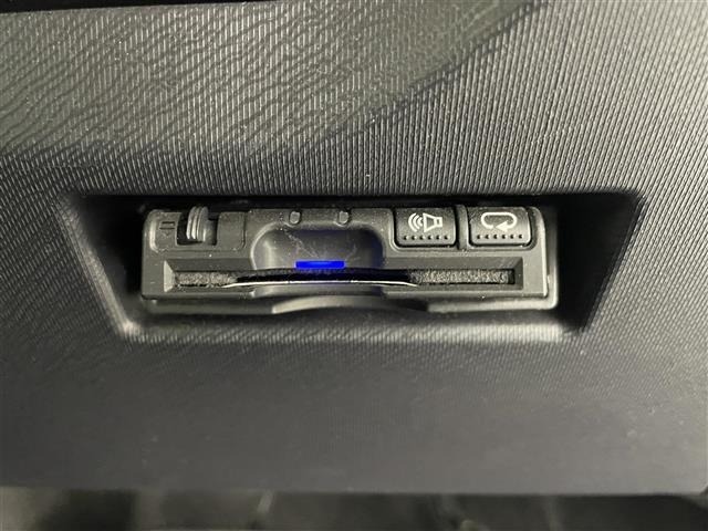 Toyota AQUA 2016 7425674-7
