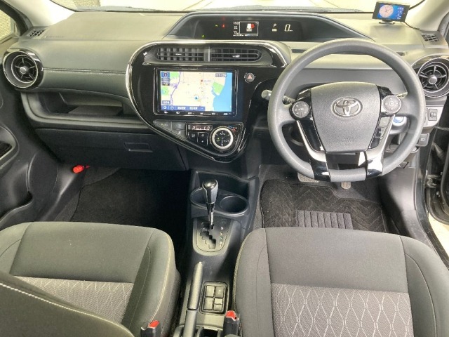 Toyota AQUA 2020 7425675-4