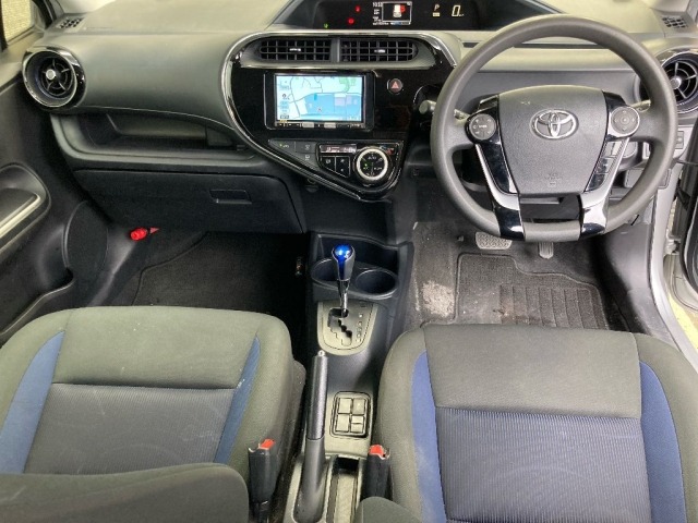 Toyota AQUA 2021 7425678-4