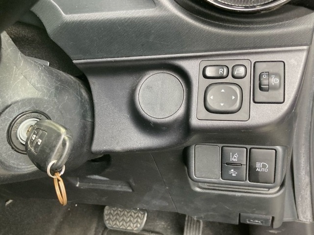 Toyota AQUA 2021 7425678-5