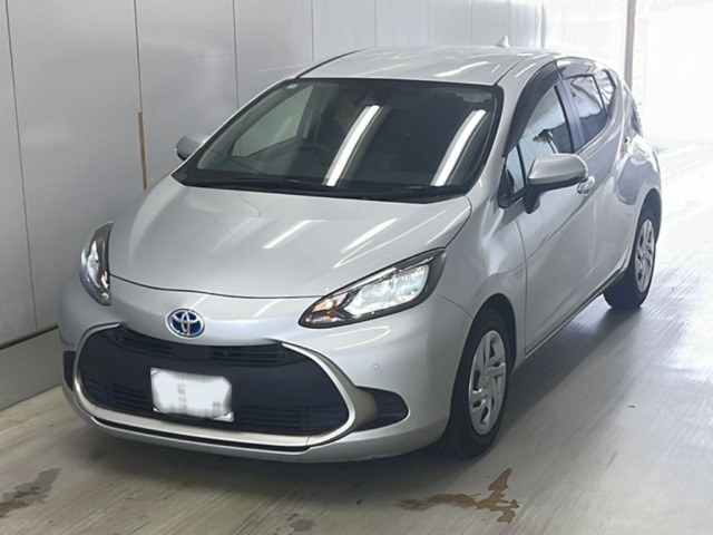 Toyota AQUA 2022 7425680-0