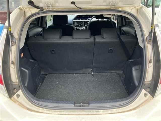 Toyota AQUA 2015 7425698-10