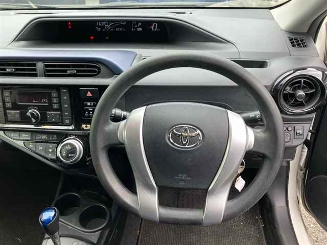 Toyota AQUA 2015 7425698-3