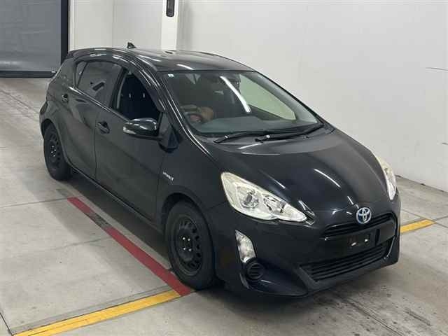 Toyota AQUA 2015 7425699-0
