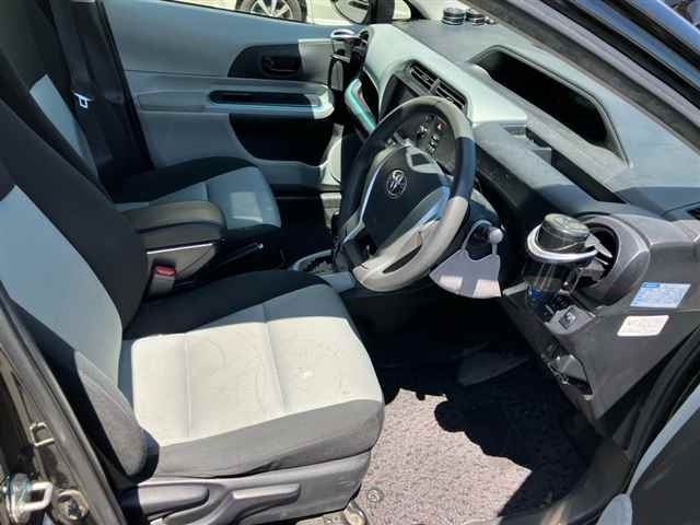 Toyota AQUA 2012 7425706-7