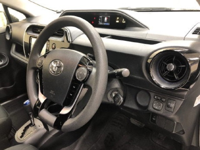 Toyota AQUA 2021 7425726-5