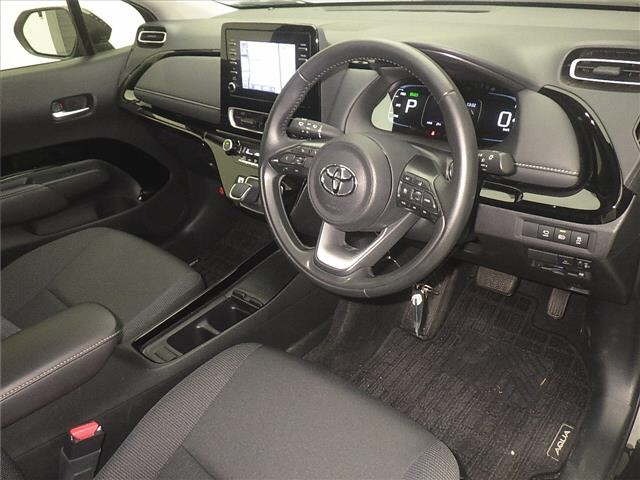 Toyota AQUA 2022 7425807-3