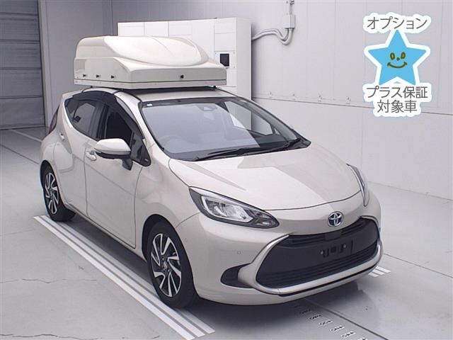 Toyota AQUA 2024 7425861-0