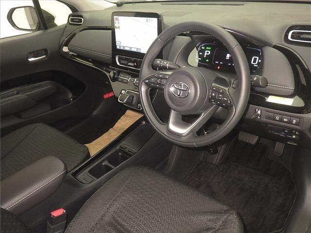Toyota AQUA 2024 7425861-3