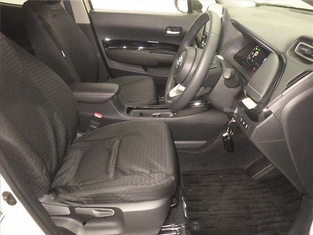 Toyota AQUA 2024 7425861-5