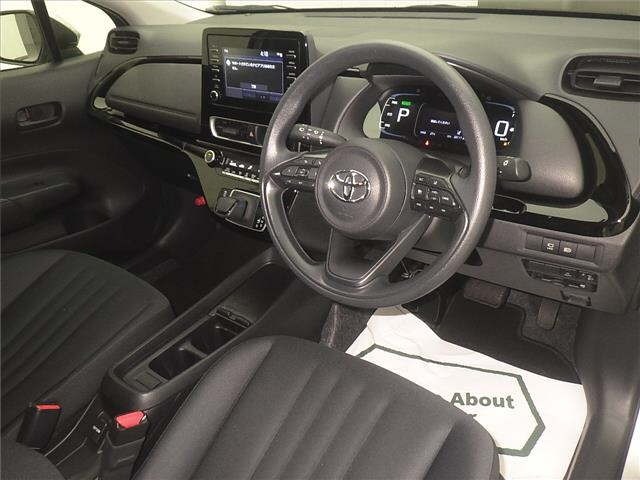 Toyota AQUA 2022 7425871-3