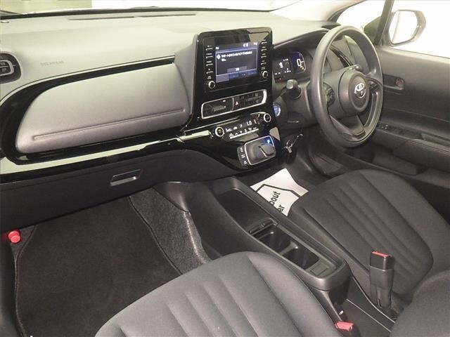 Toyota AQUA 2022 7425871-4