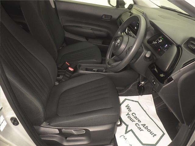 Toyota AQUA 2022 7425871-5