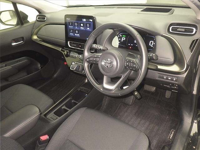 Toyota AQUA 2022 7425881-3