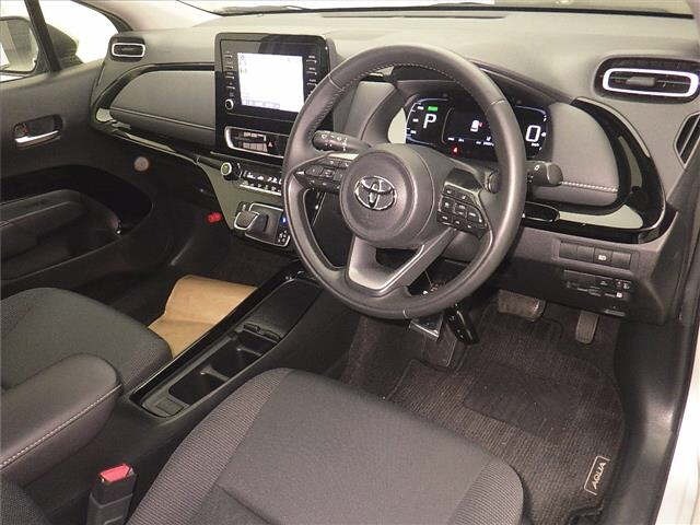 Toyota AQUA 2023 7425921-3