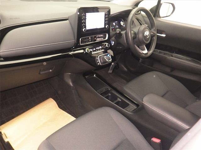 Toyota AQUA 2023 7425921-4