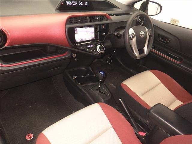 Toyota AQUA 2015 7425922-4