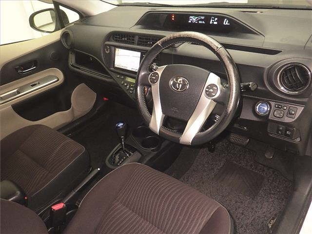 Toyota AQUA 2016 7425930-3