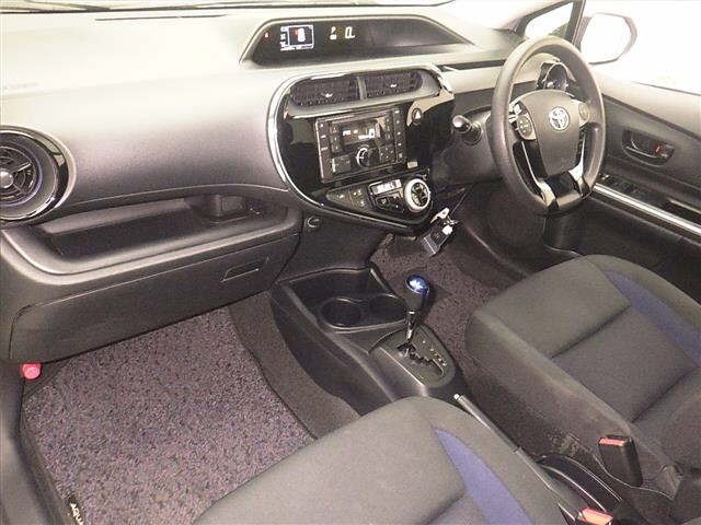 Toyota AQUA 2021 7425931-4