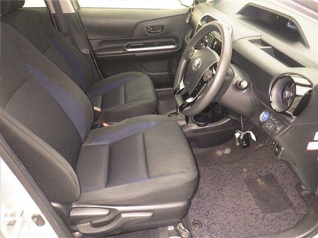 Toyota AQUA 2021 7425931-5
