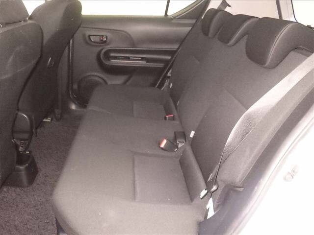 Toyota AQUA 2021 7425931-7